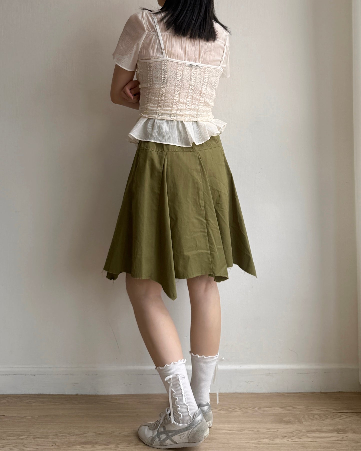 現貨 SK192 Ami Cut-out Midi Skirt - Khaki | White | Black