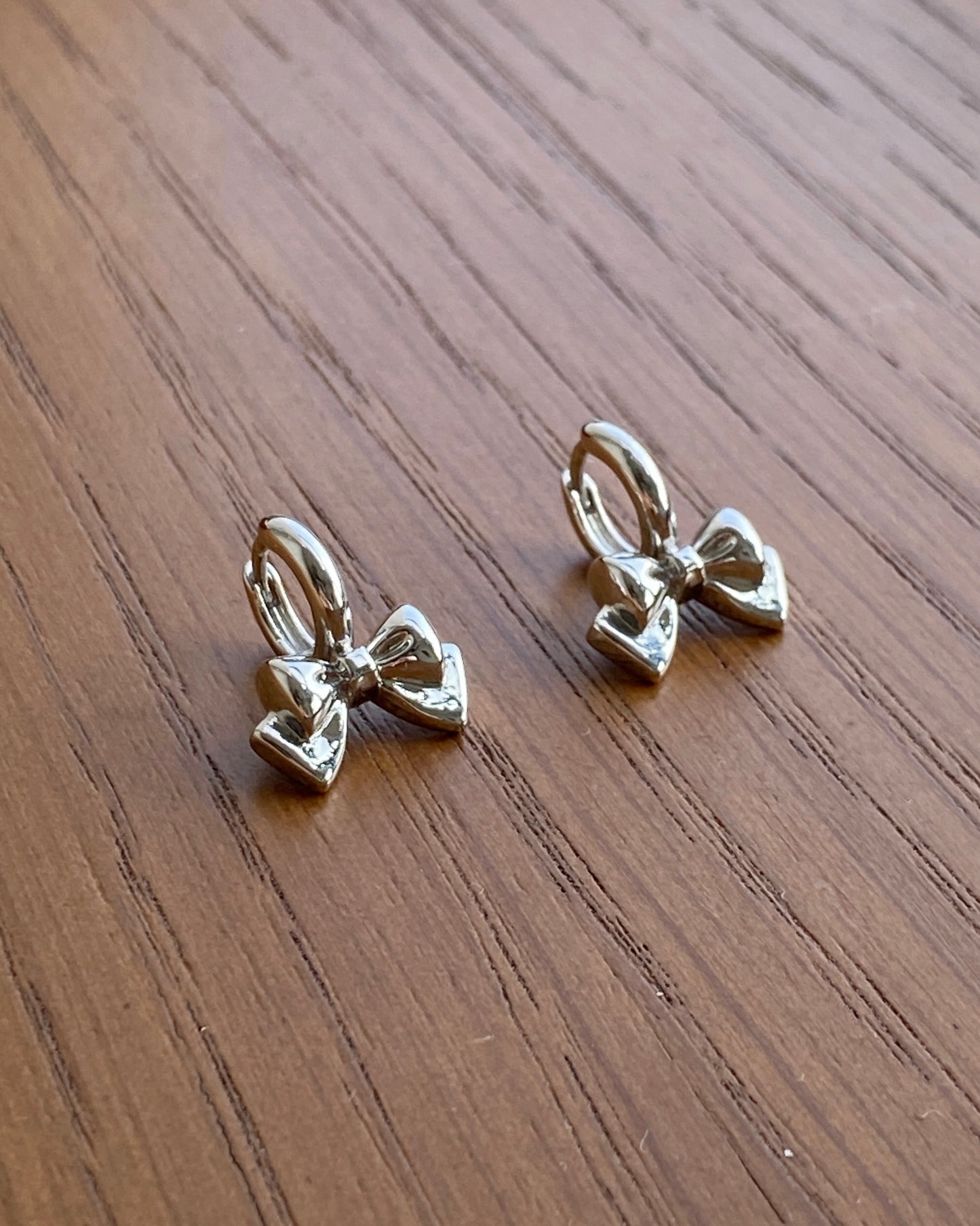 KA320 🎀 Mini Ribbon Earring