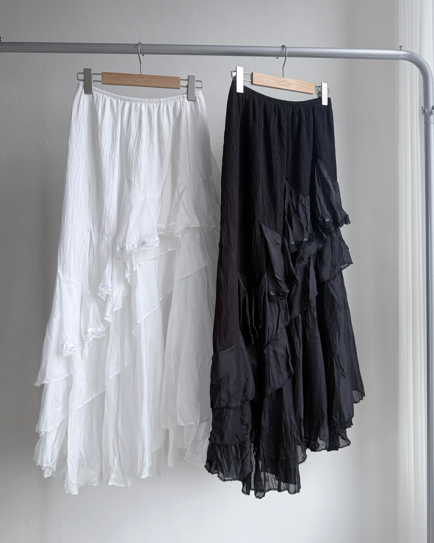 SK194 Lace Skirt - White | Black