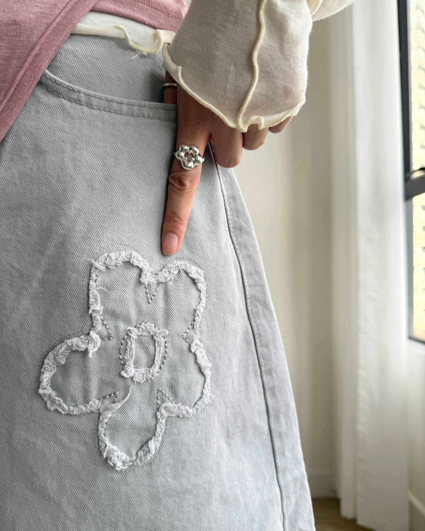 🩵牛仔褲限定優惠 JN061 Floral Jeans - Gray