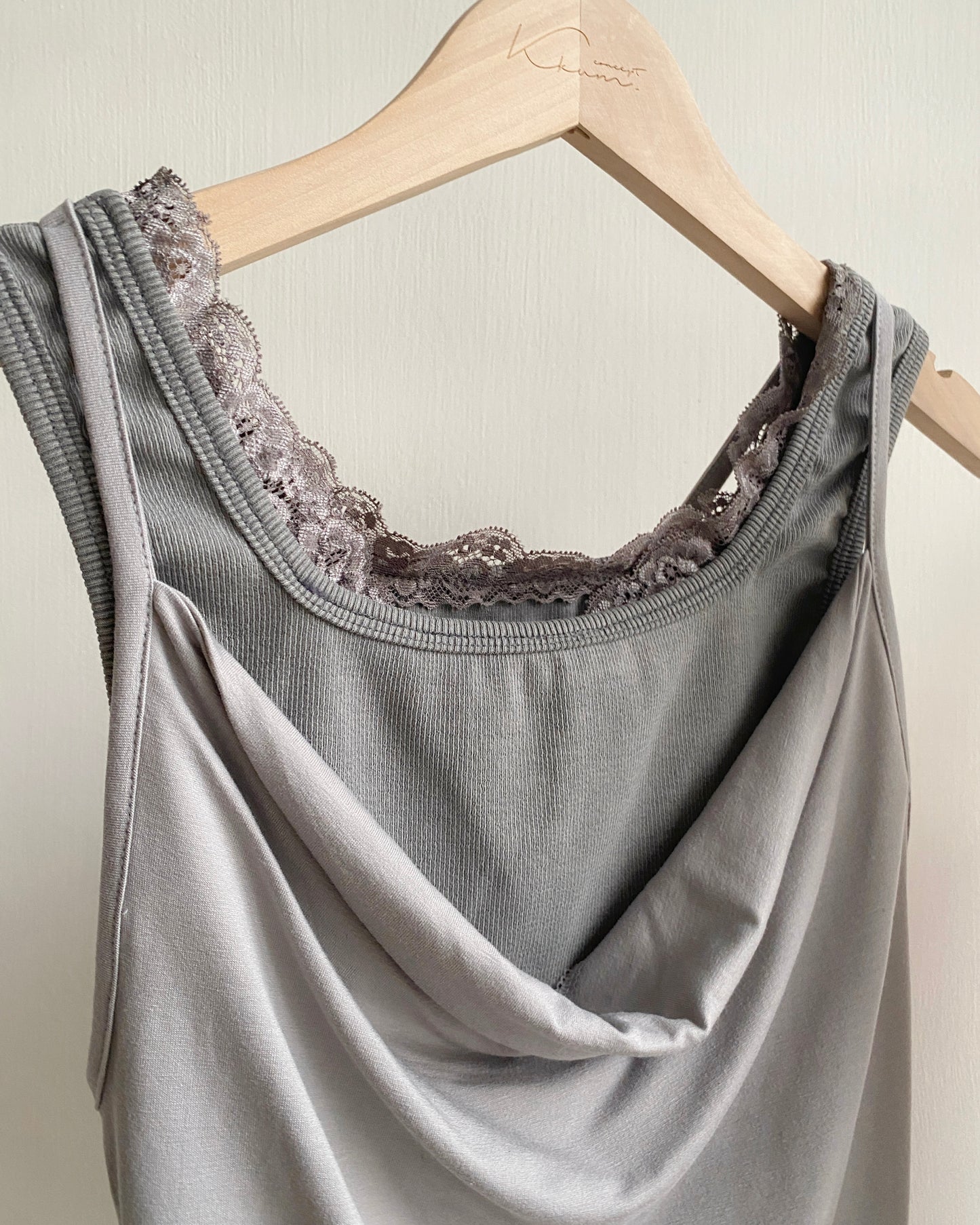 VT247 Twins Lace Vest - Pink | Gray
