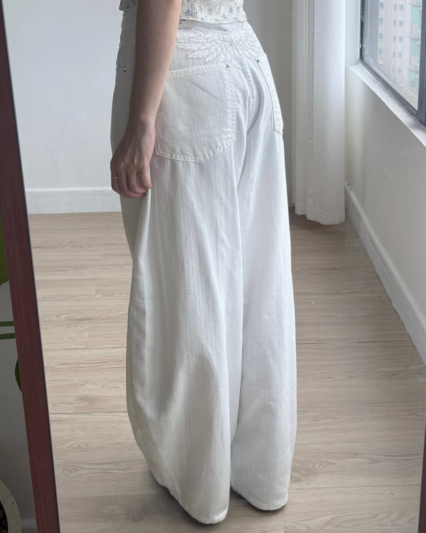 JN059 Flying Needle Wide Pants - White