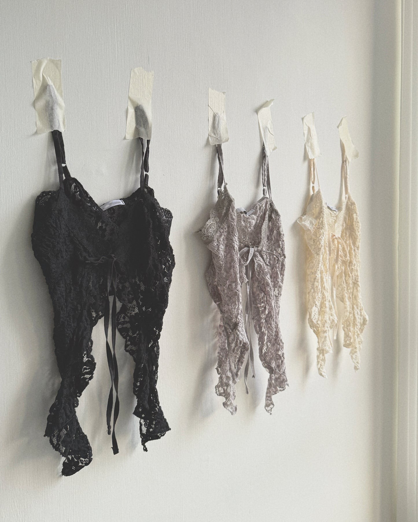 VT281 Lace Frill Vest - Ivory | Gray | Black