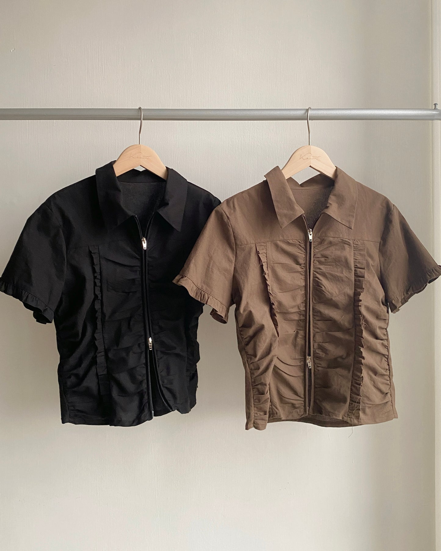 TP522 Double Zip Top - Khaki | Black