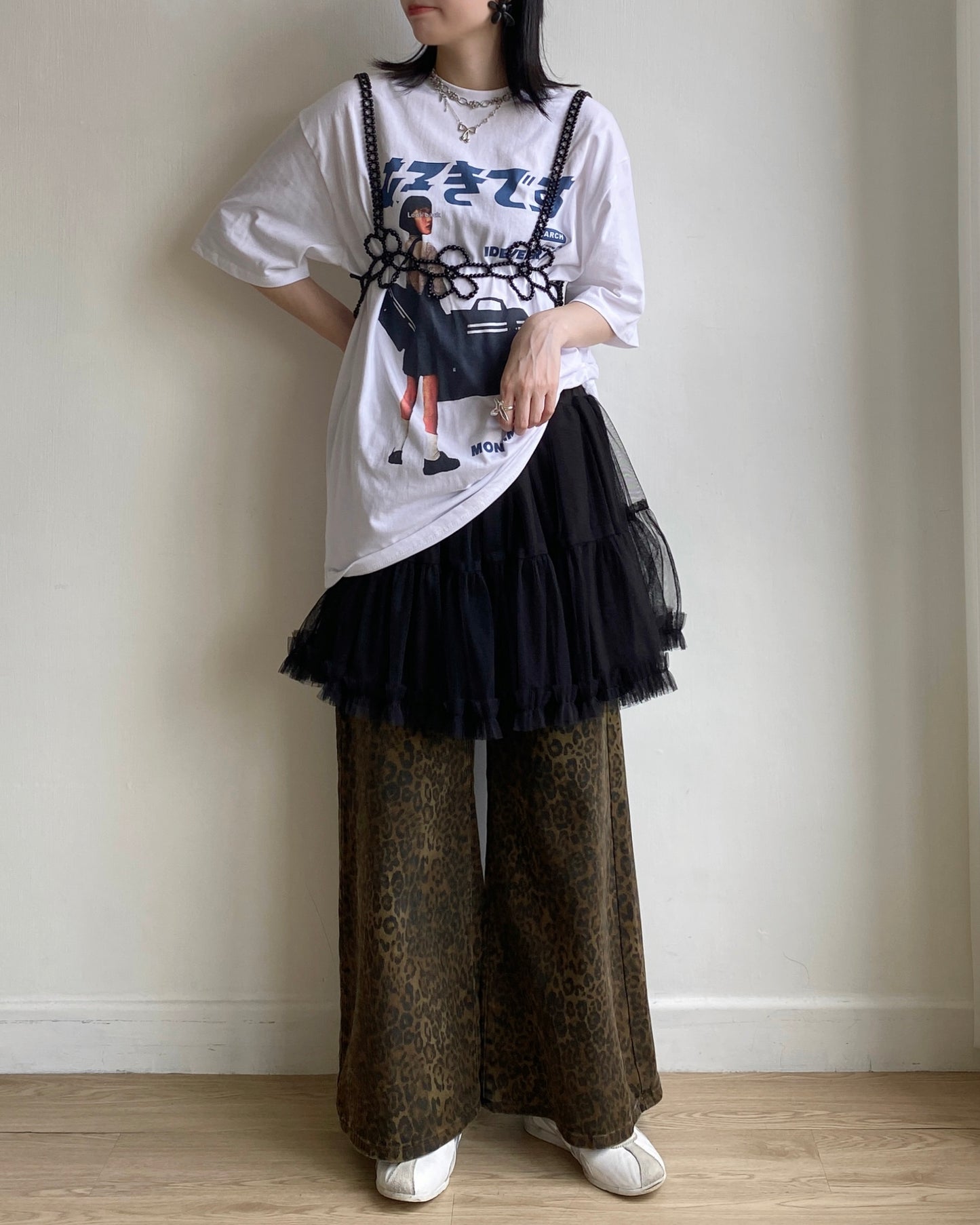 TP521 Oversize Print TEE - White | Gray | Black