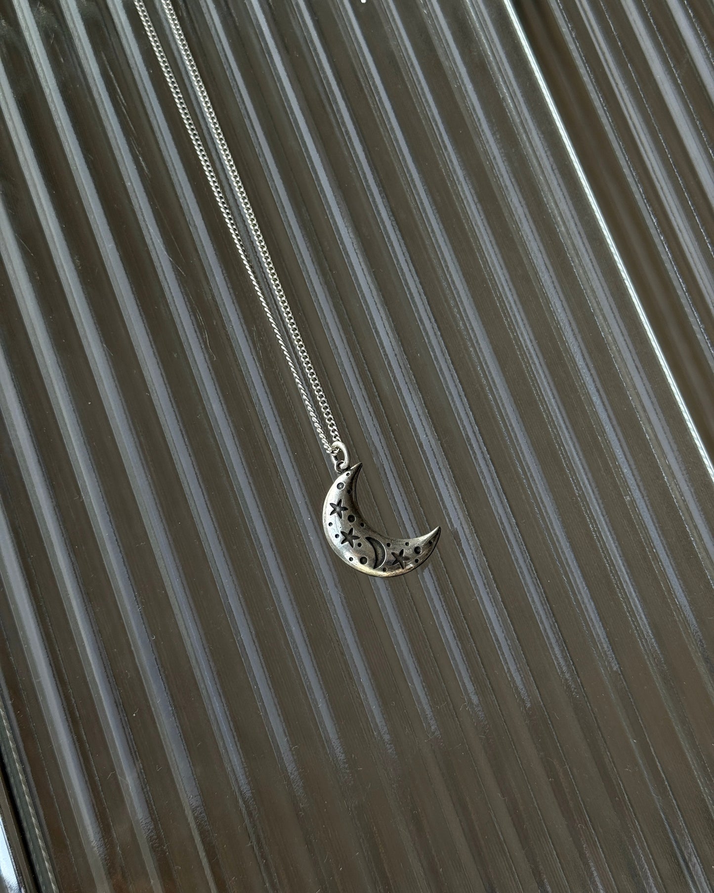 KA358 Moon Necklace