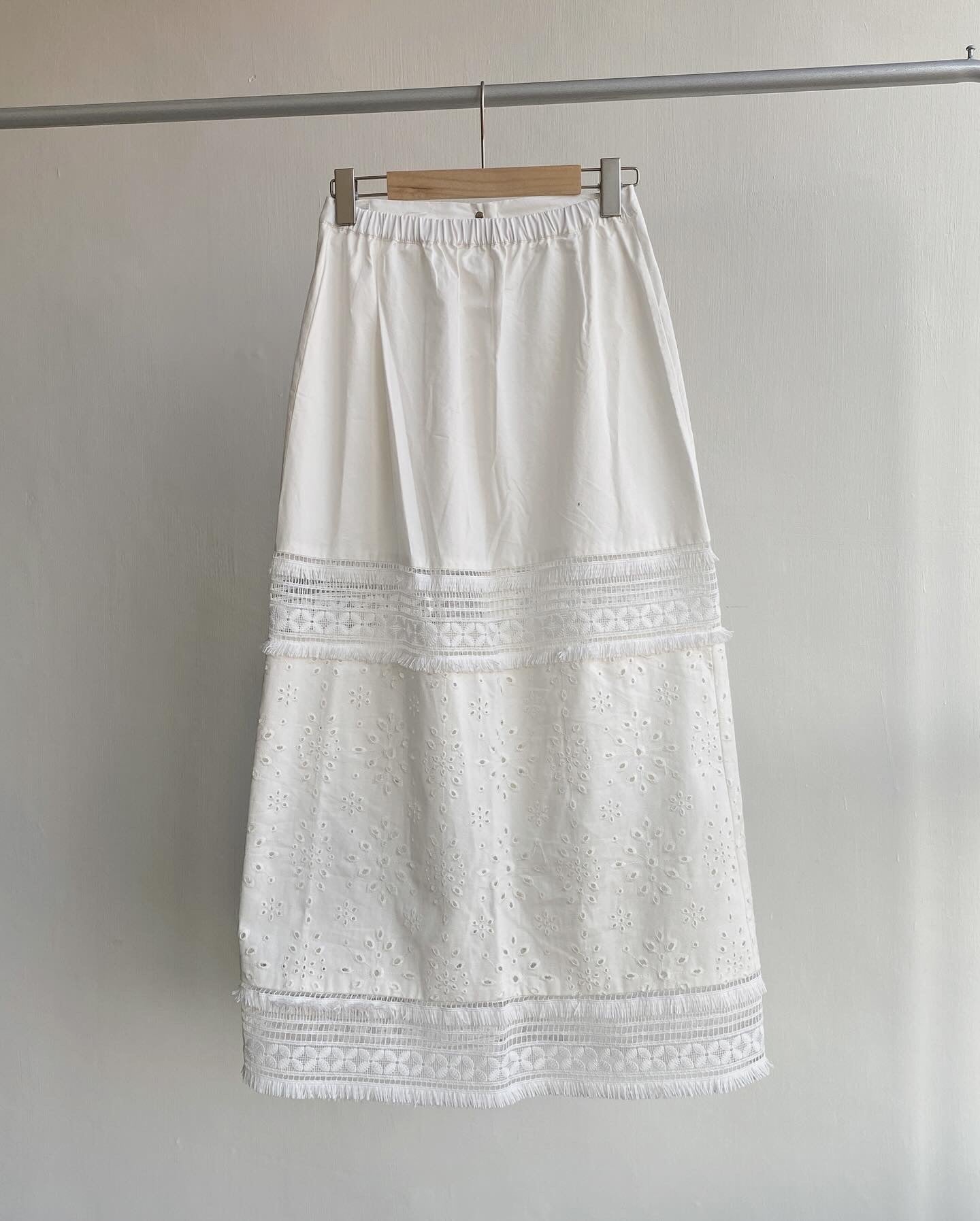 現貨 SK171 Button Lace Skirt - White | Black
