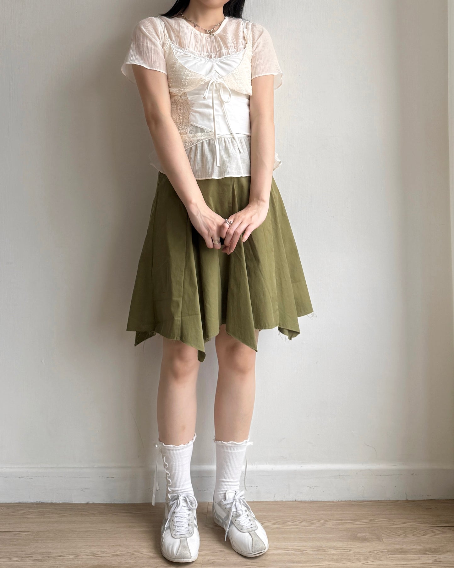 現貨 SK192 Ami Cut-out Midi Skirt - Khaki | White | Black