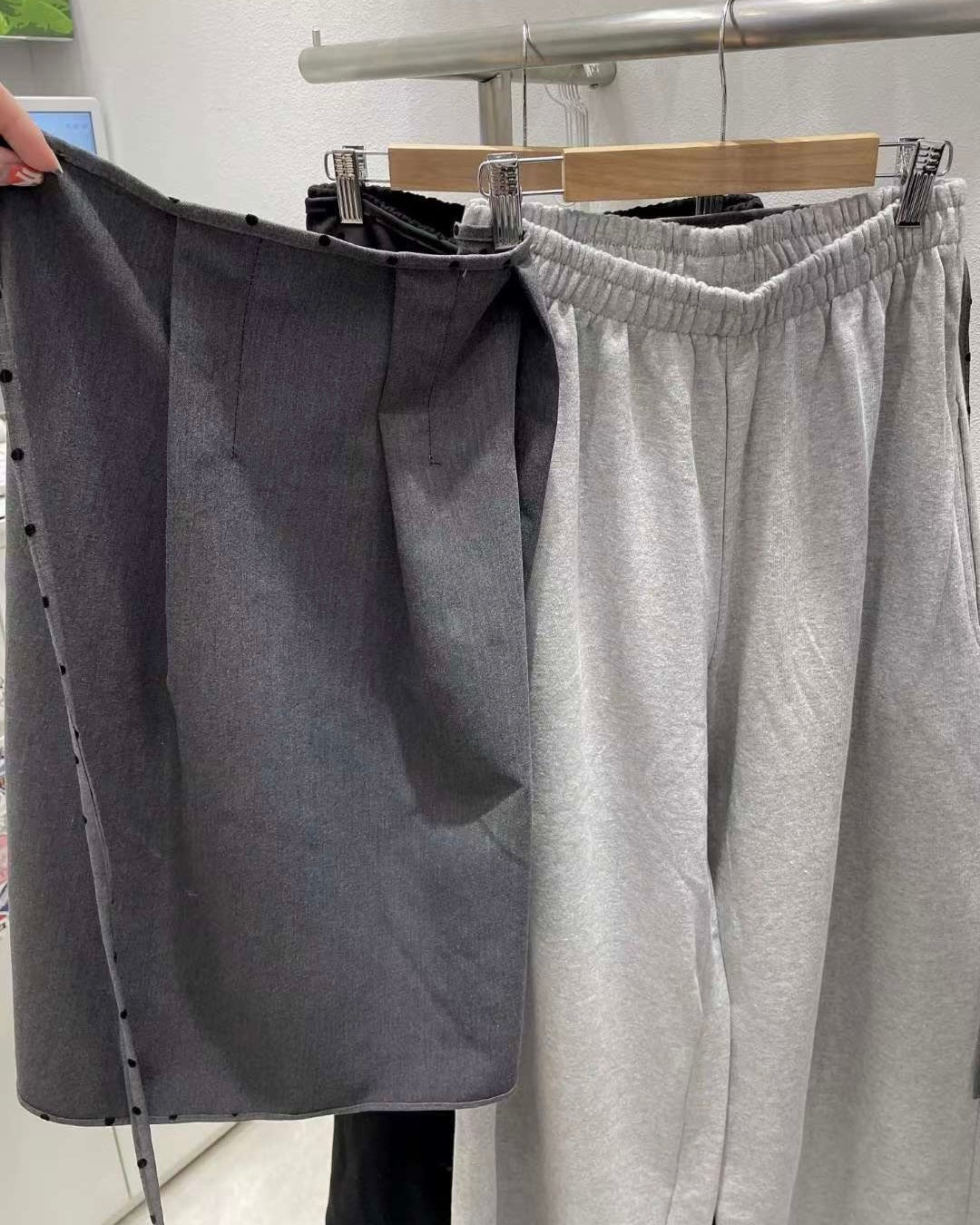 PT074 Polka Dot Warp Pants - Gray | Black