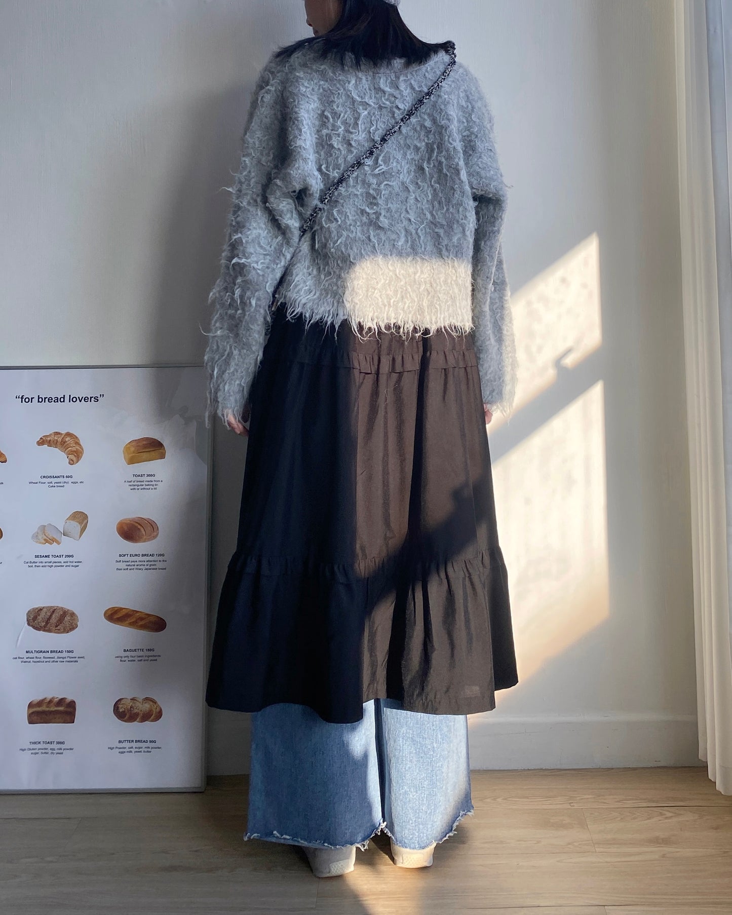 DS257 Ruffle Button OPS - Ivory | Black