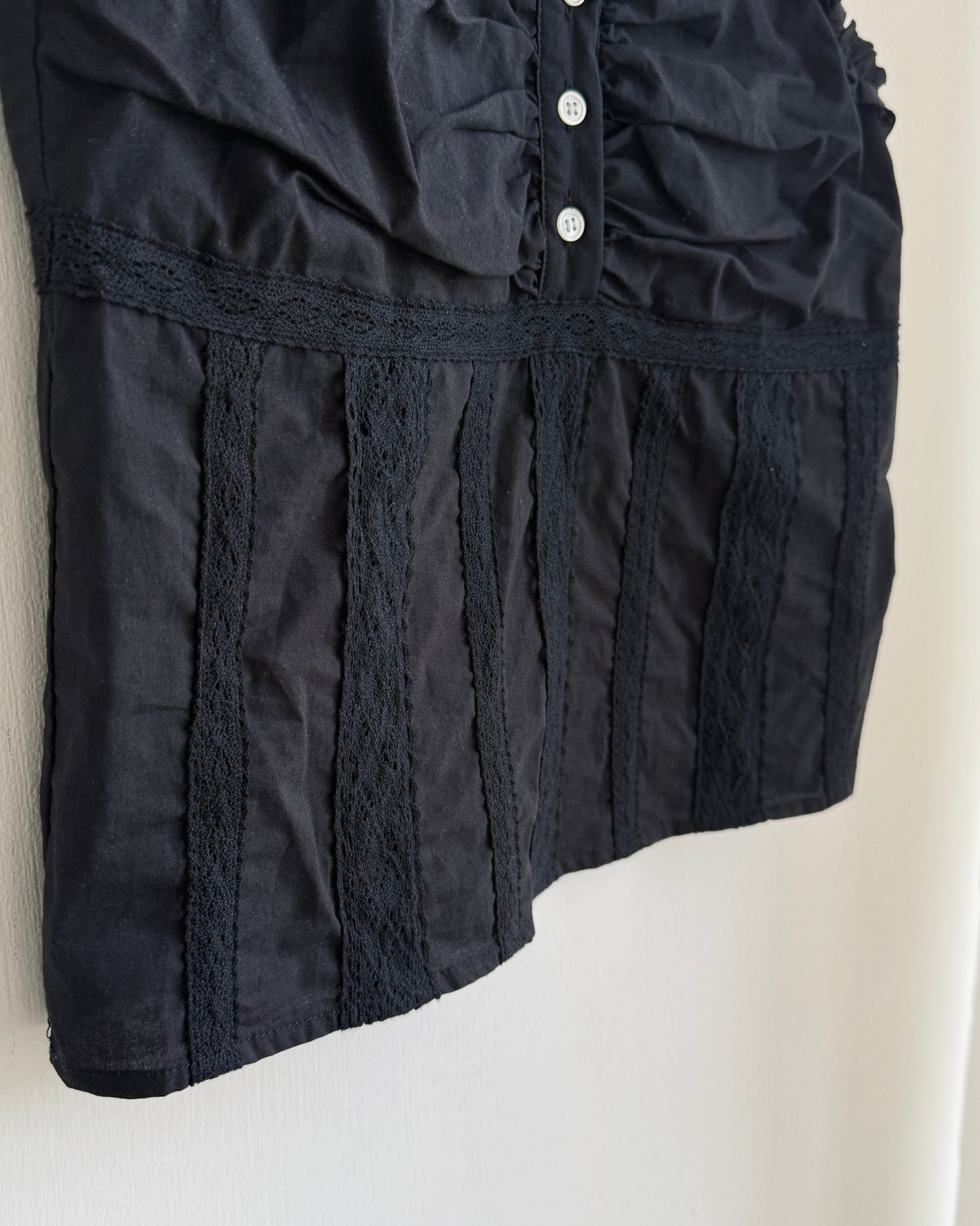VT305 Candy Lace Vest - White | Black