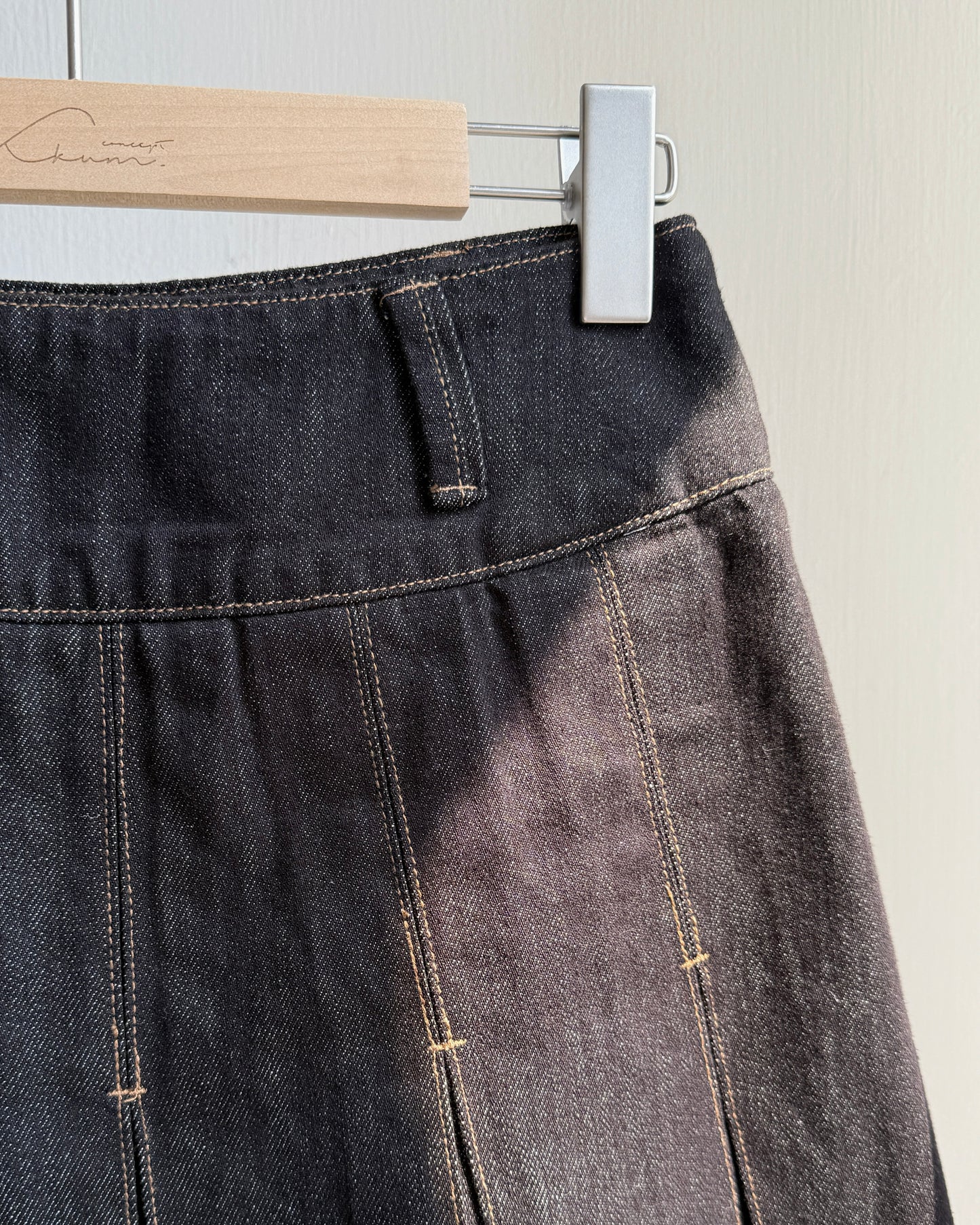 SK214 Pleated skirt - White | Navy | Beige