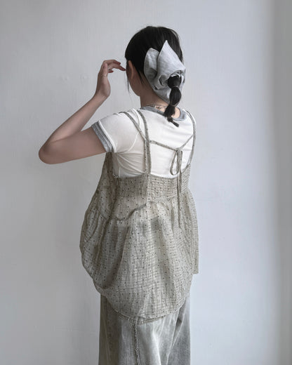 VT257 DotDot Vest - White | Charcoal