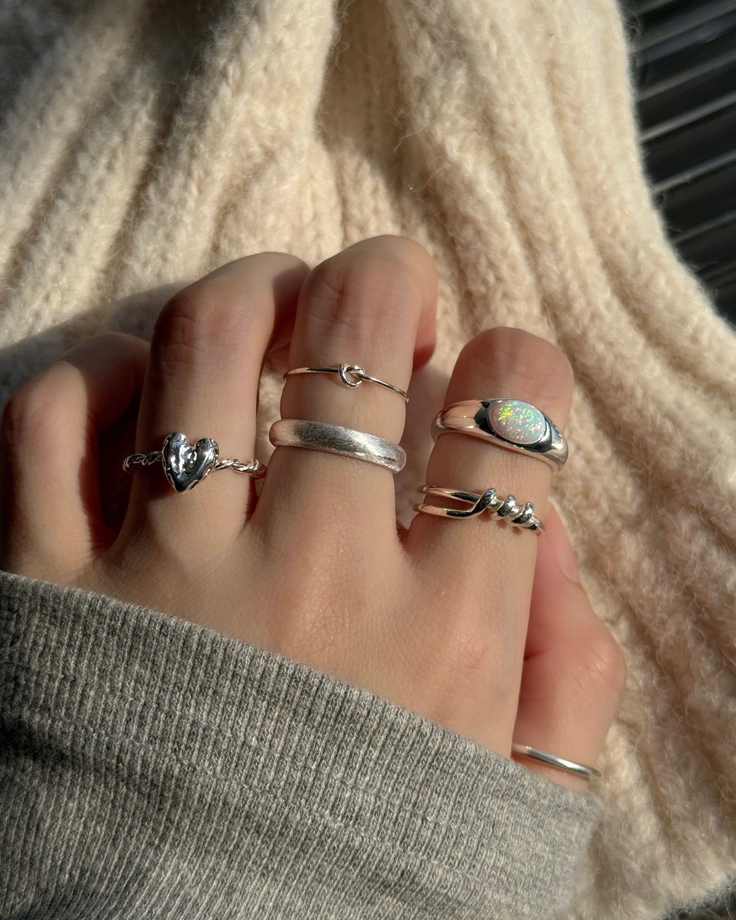 KA386 S925 Slim Heart Ring