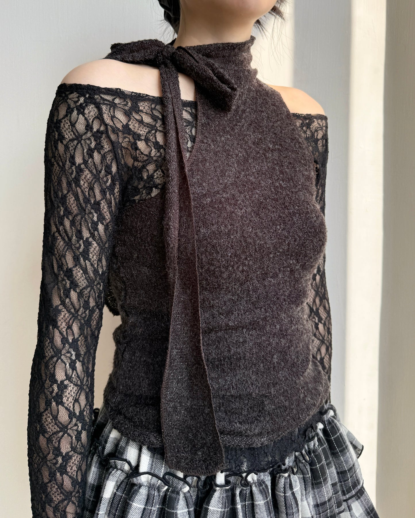 VT266 Ribbon Vest - Ivory | Black