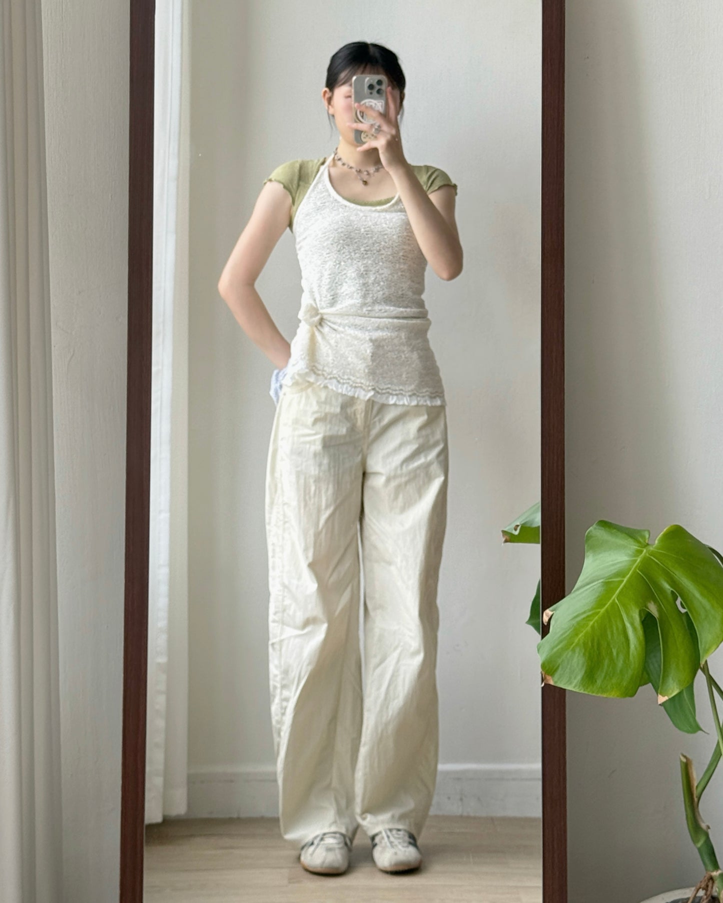 PT085 Cut-out Curved Pants - Beige | Ivory | Charcoal