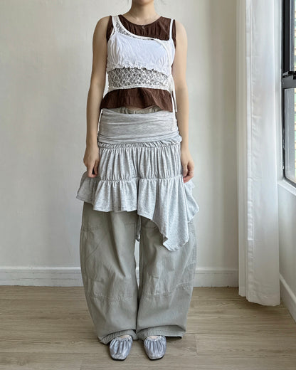 VT323 Ruffle Mini Vest - White | Gray