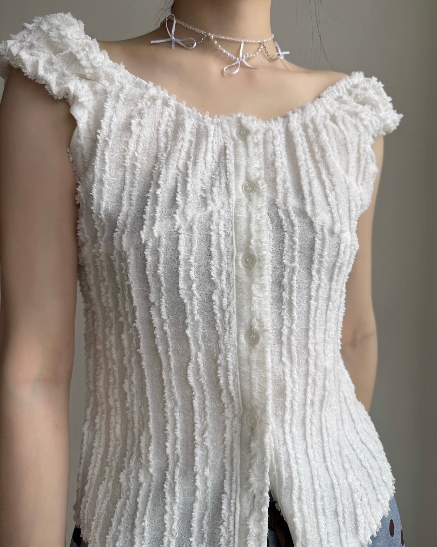 TP580 Milky Blouse - Ivory | Black