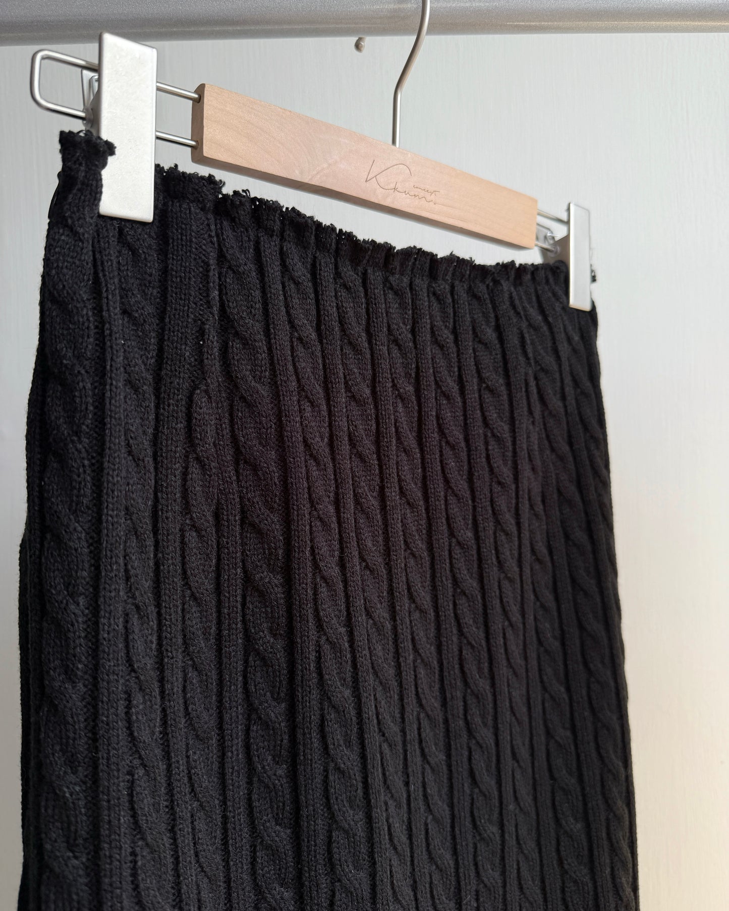 SK206 Cable Skirt - Ivory | Black
