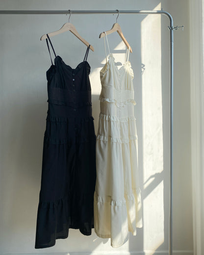 DS257 Ruffle Button OPS - Ivory | Black