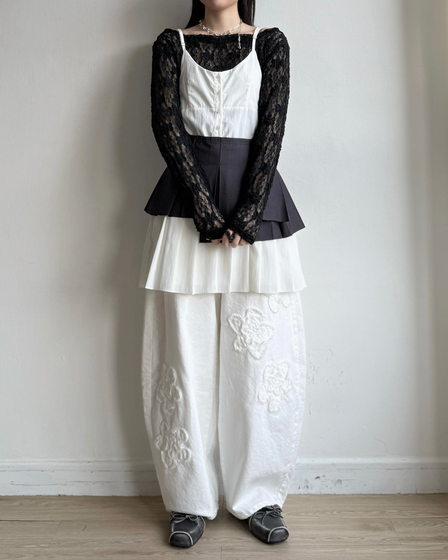 TP575 FAFA Lace Top - White | Black