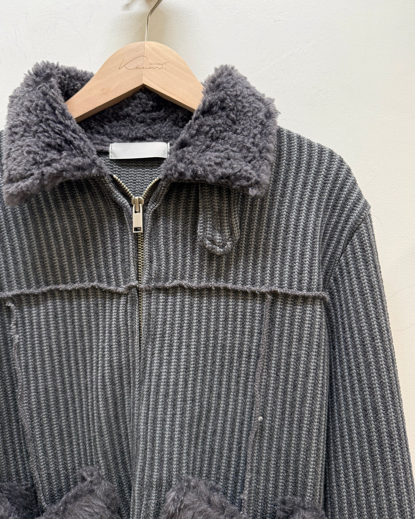 TP565 Fur Zip-up Top - Ivory | Charcoal