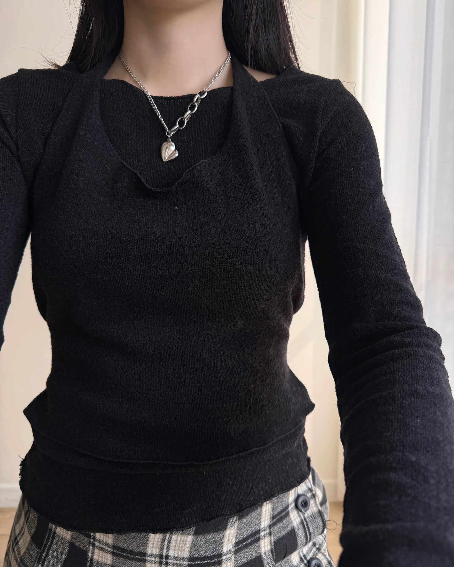 TP564 層次感百搭上衣 - White | Black