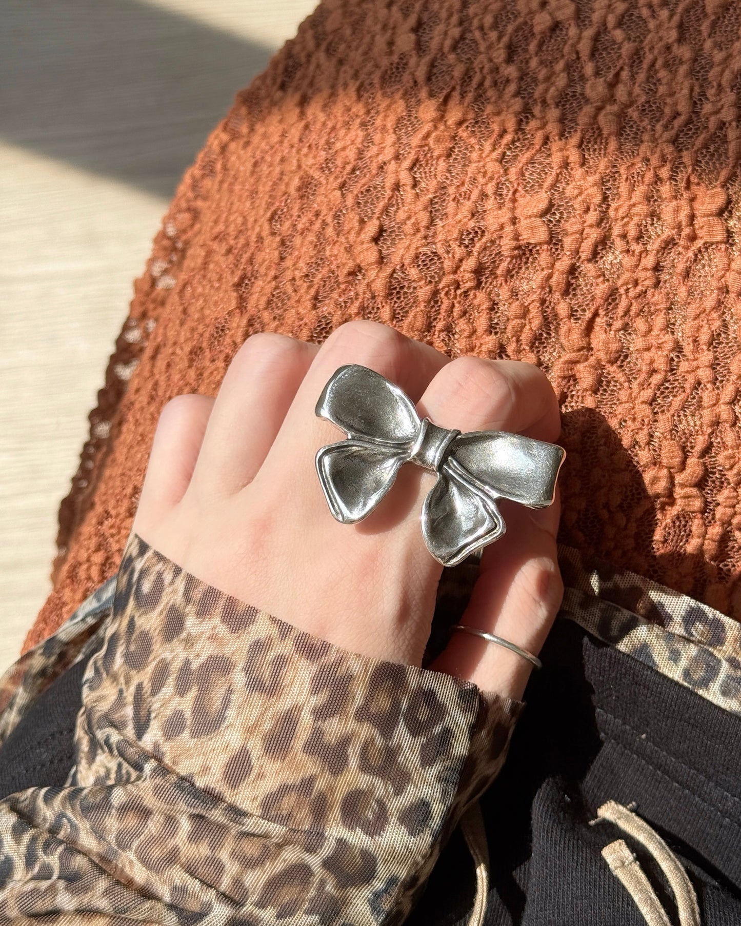 TP552 Layered TEE - Black | White