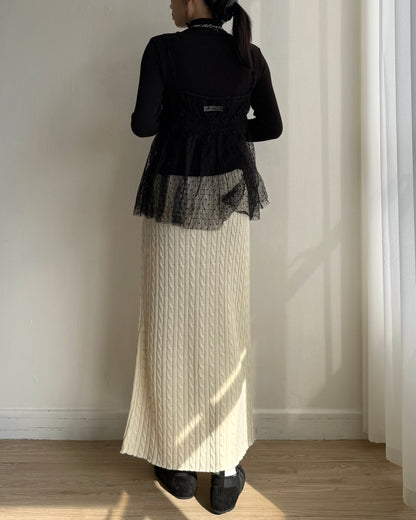 VT270 Lace Vest - Black