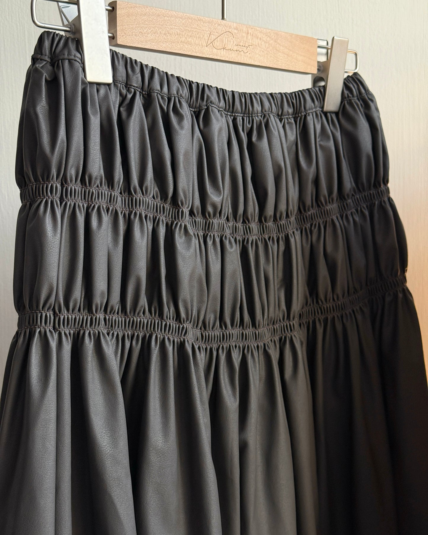 SK212 Maren Skirt - Beige | Charcoal