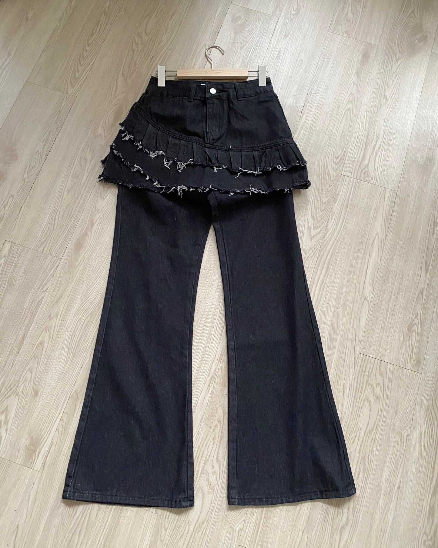 現貨 JN057 Bootcut Jeans - Black