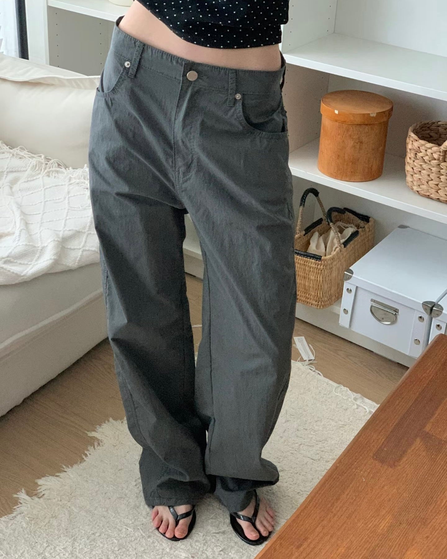 PT085 Cut-out Curved Pants - Beige | Ivory | Charcoal