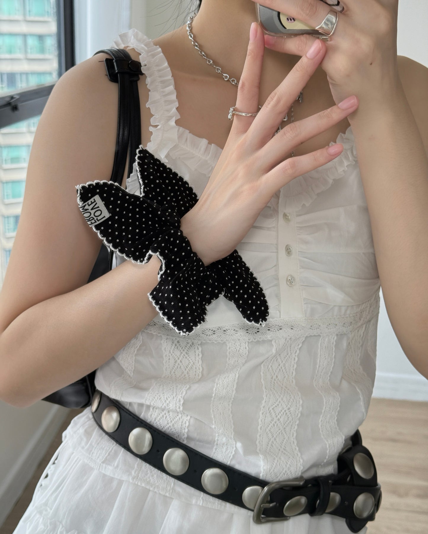 KA407 DotDot Scrunchie - Gray | Black