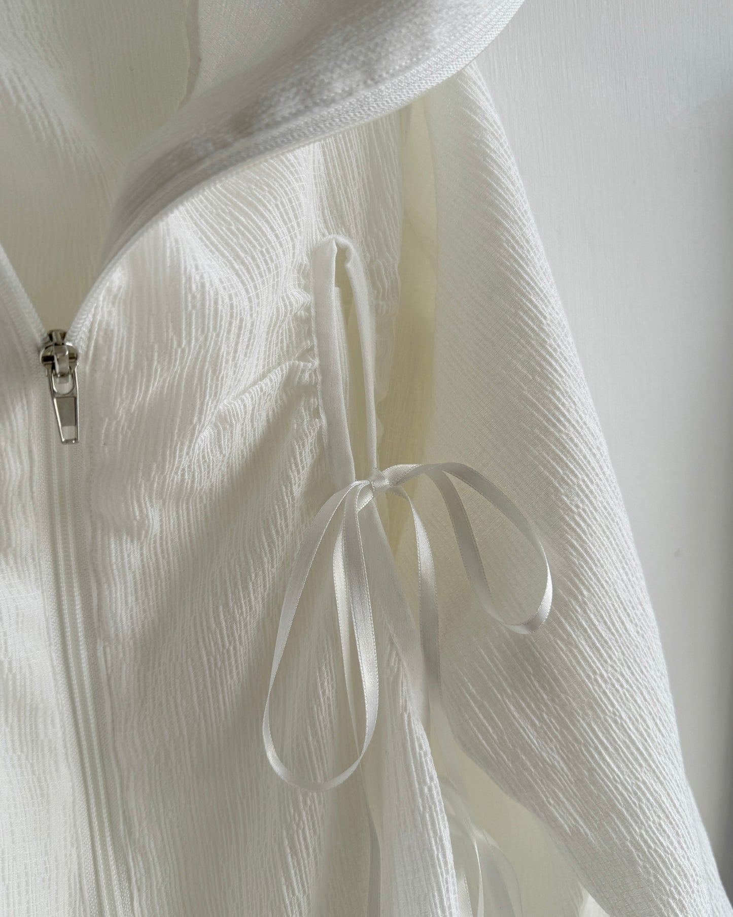 JK046 Ribbon Jacket - White | Skyblue