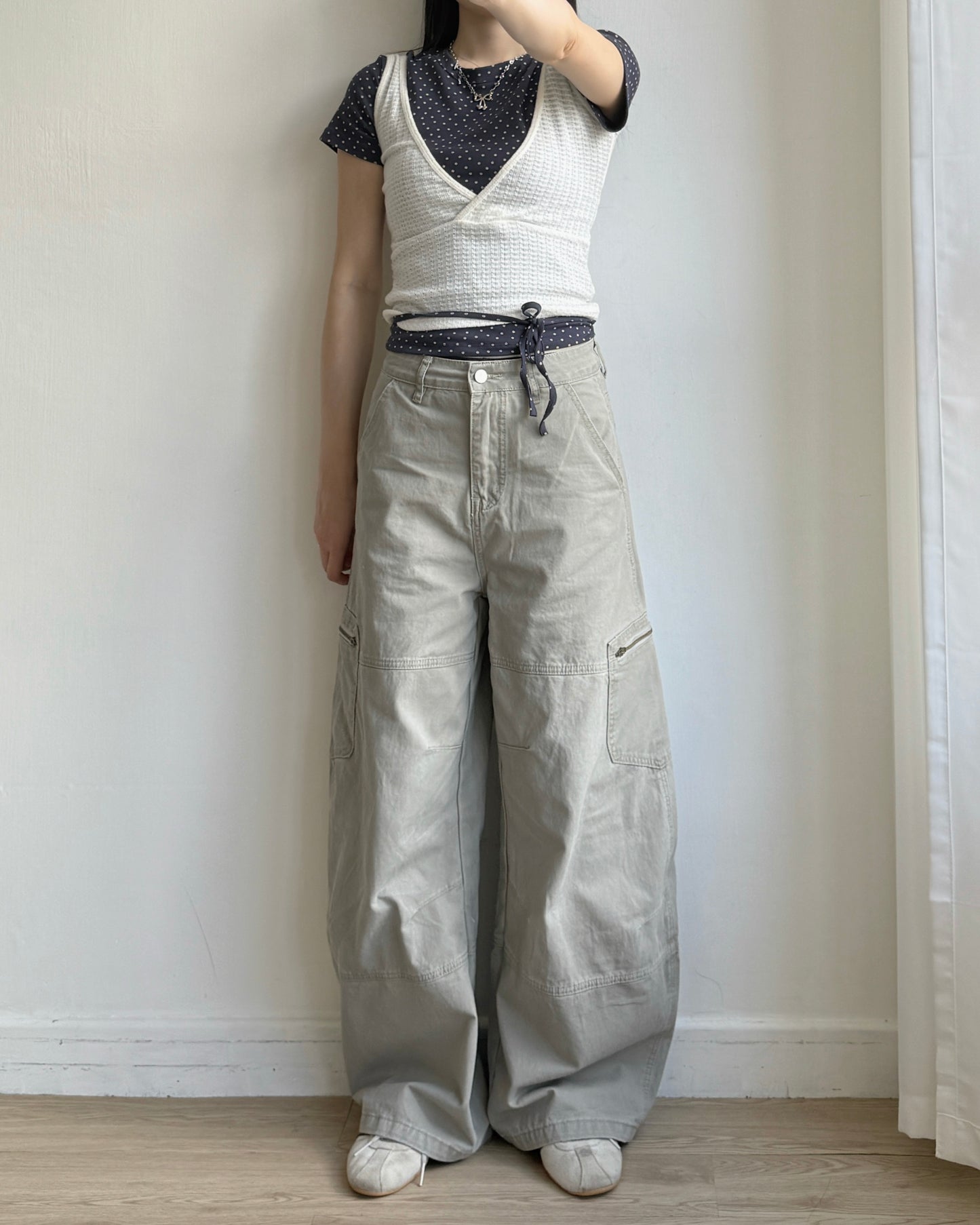 TP601 Floral Top - Gray | White | Navy