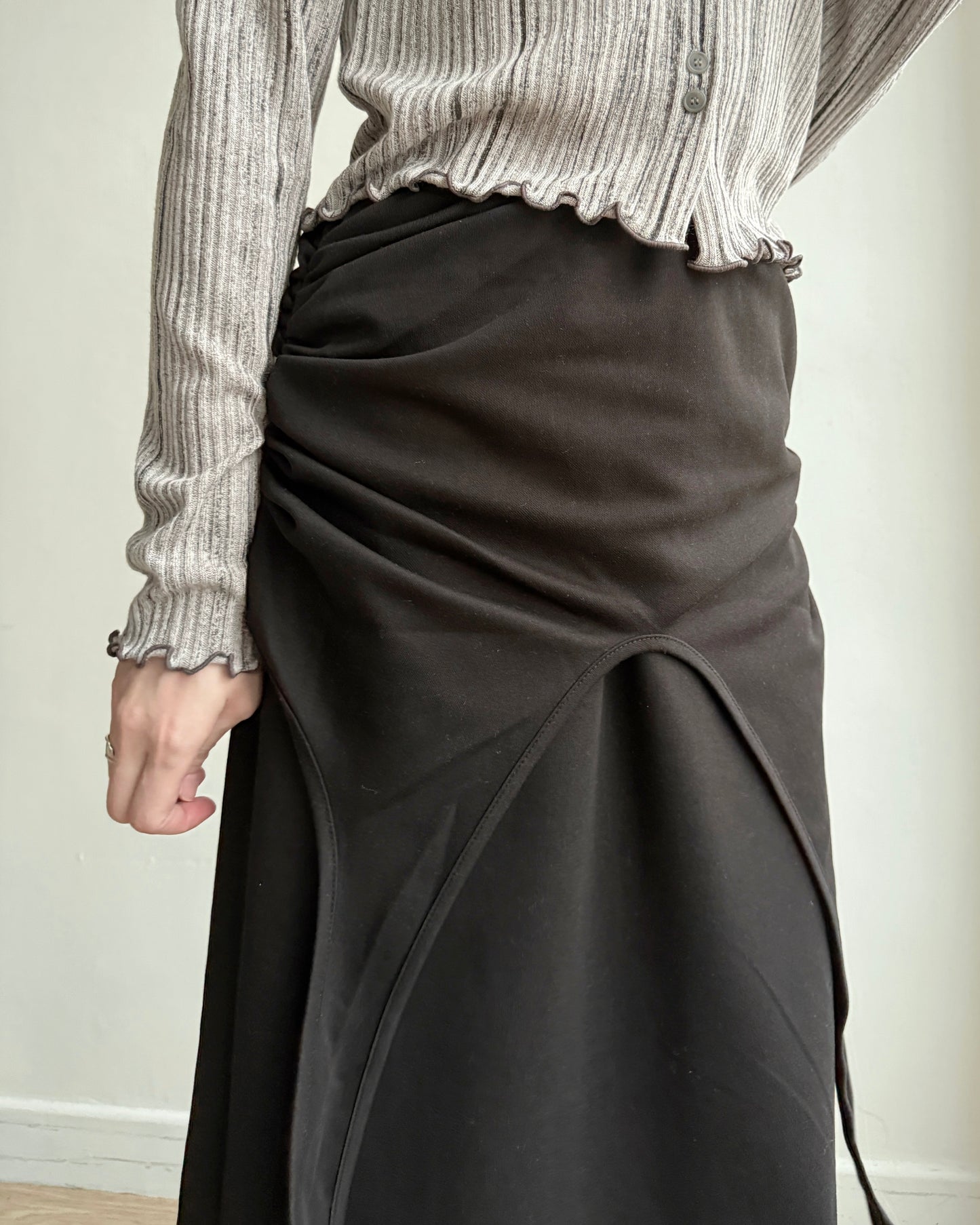 SK203 PePe Skirt - Charcoal | Black