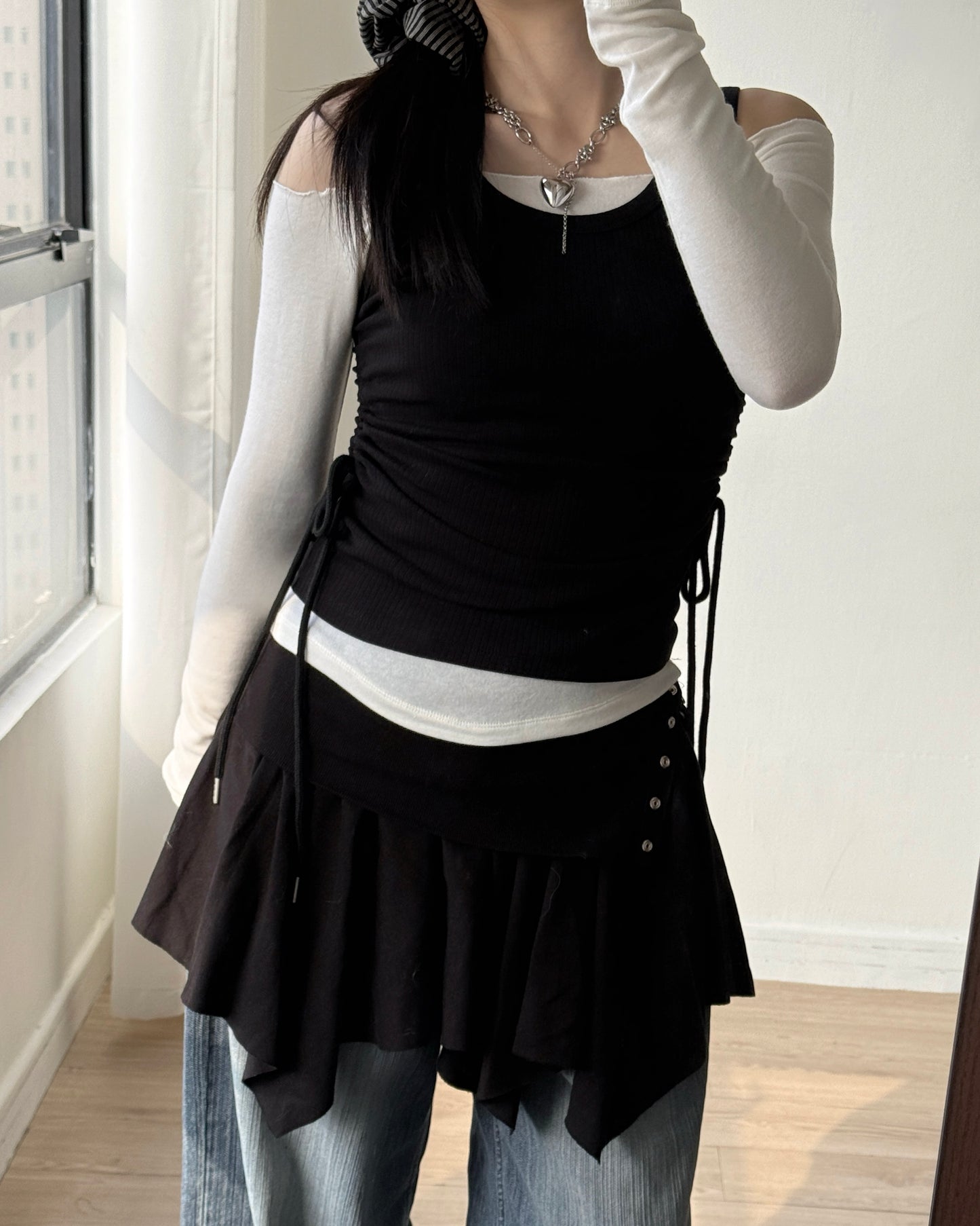 TP564 Basic Off-shoulder Top - White | Black