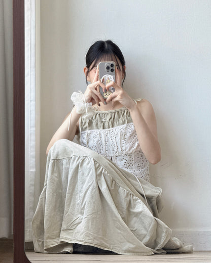 VT319 Eyelet Vest - Ivory