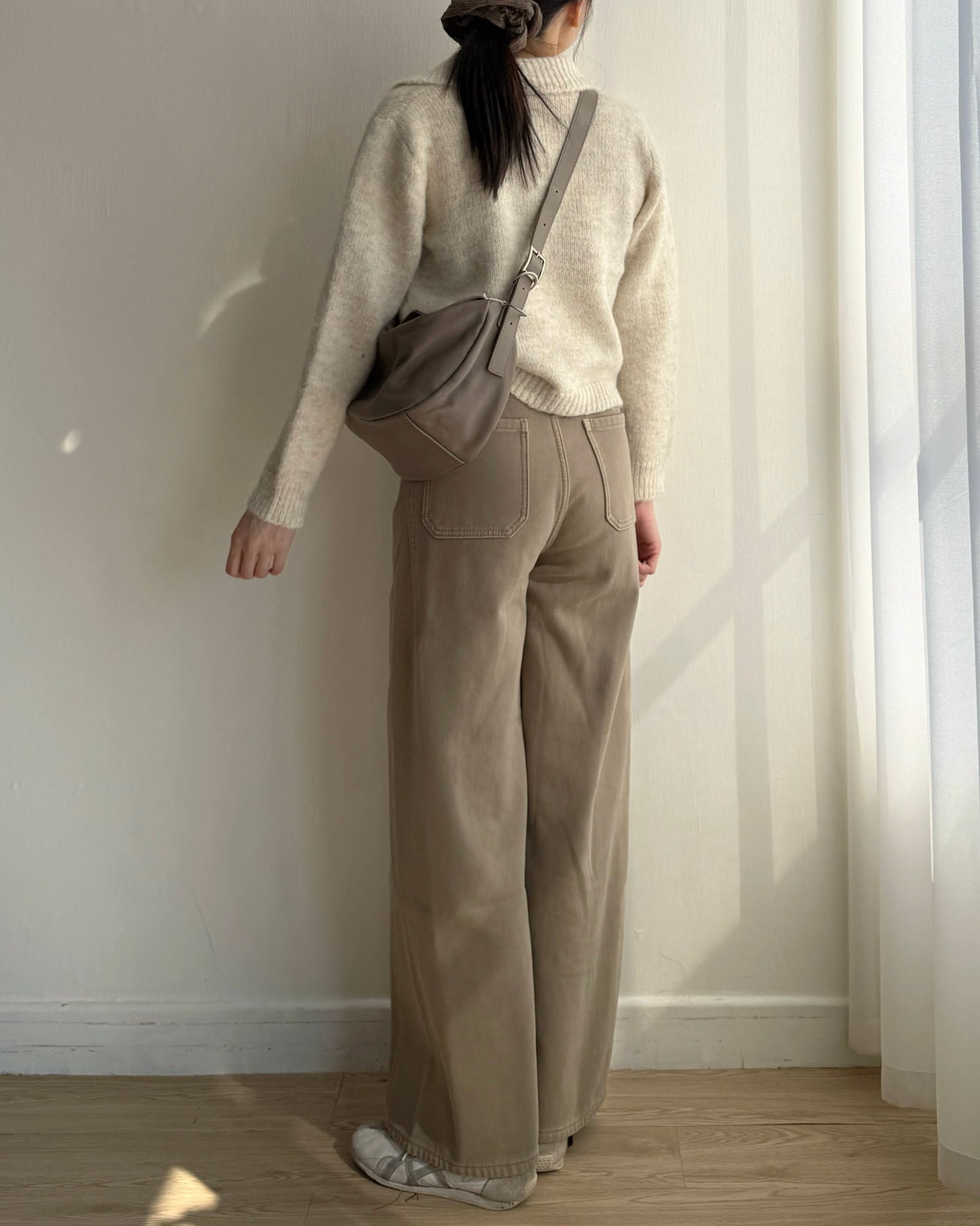 TP561 修身口袋針織上衣 - Ivory | Charcoal