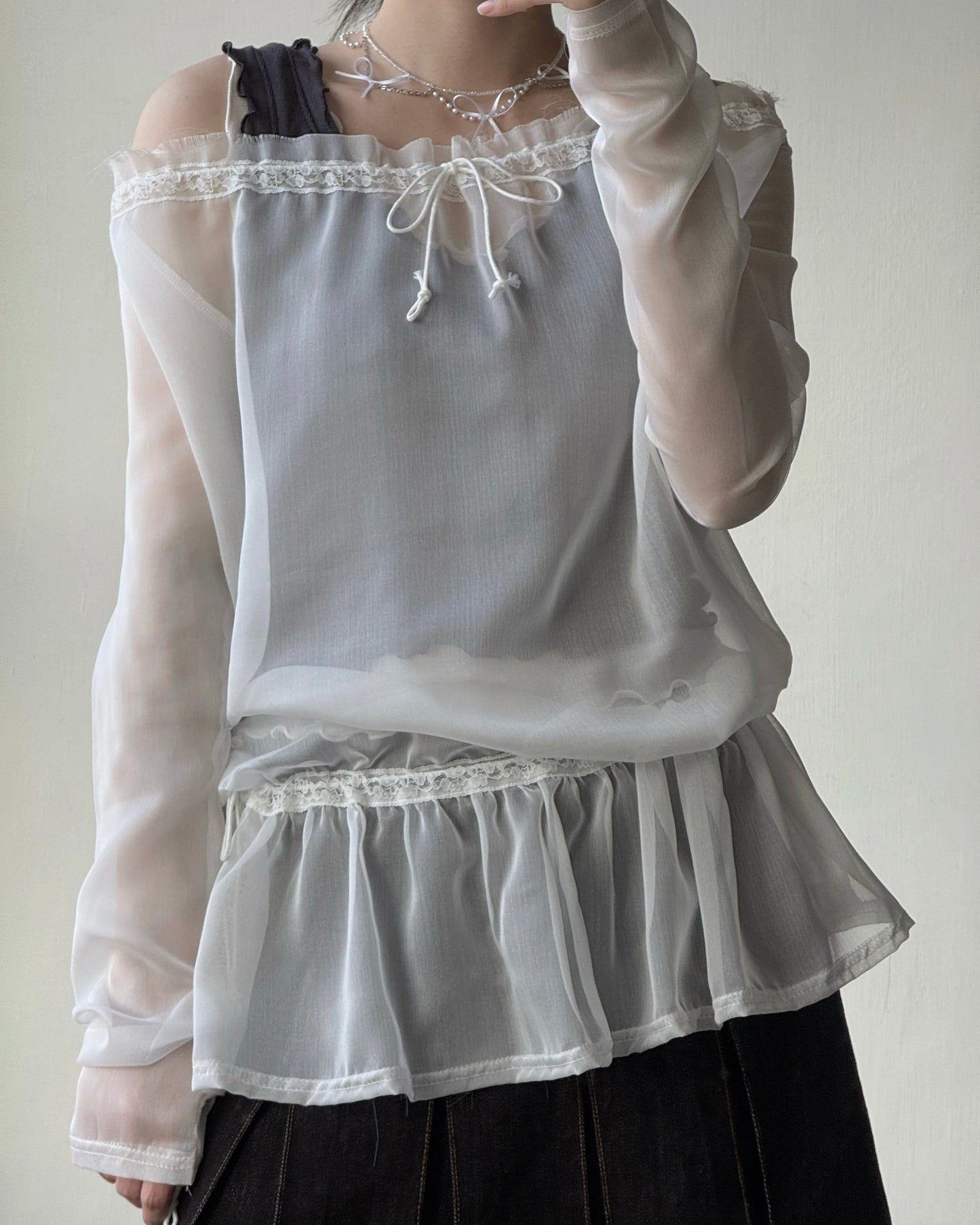 TP576 Sheer Top - White | Black