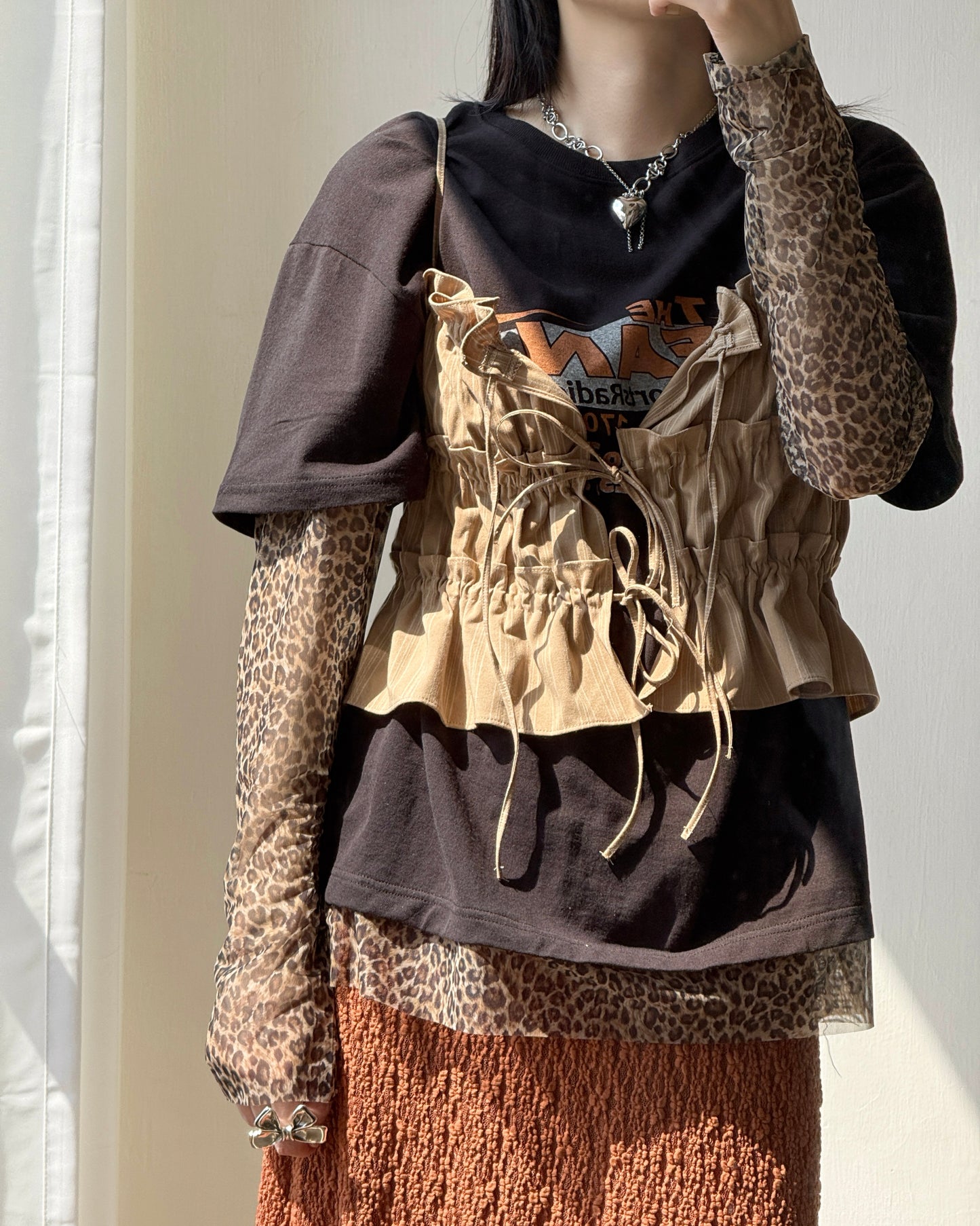 TP552 Layered TEE - Black | White