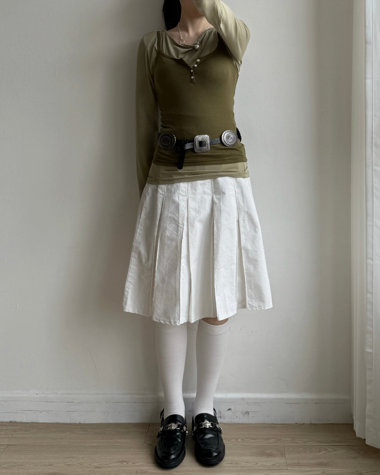 SK214 Pleated skirt - White | Navy | Beige