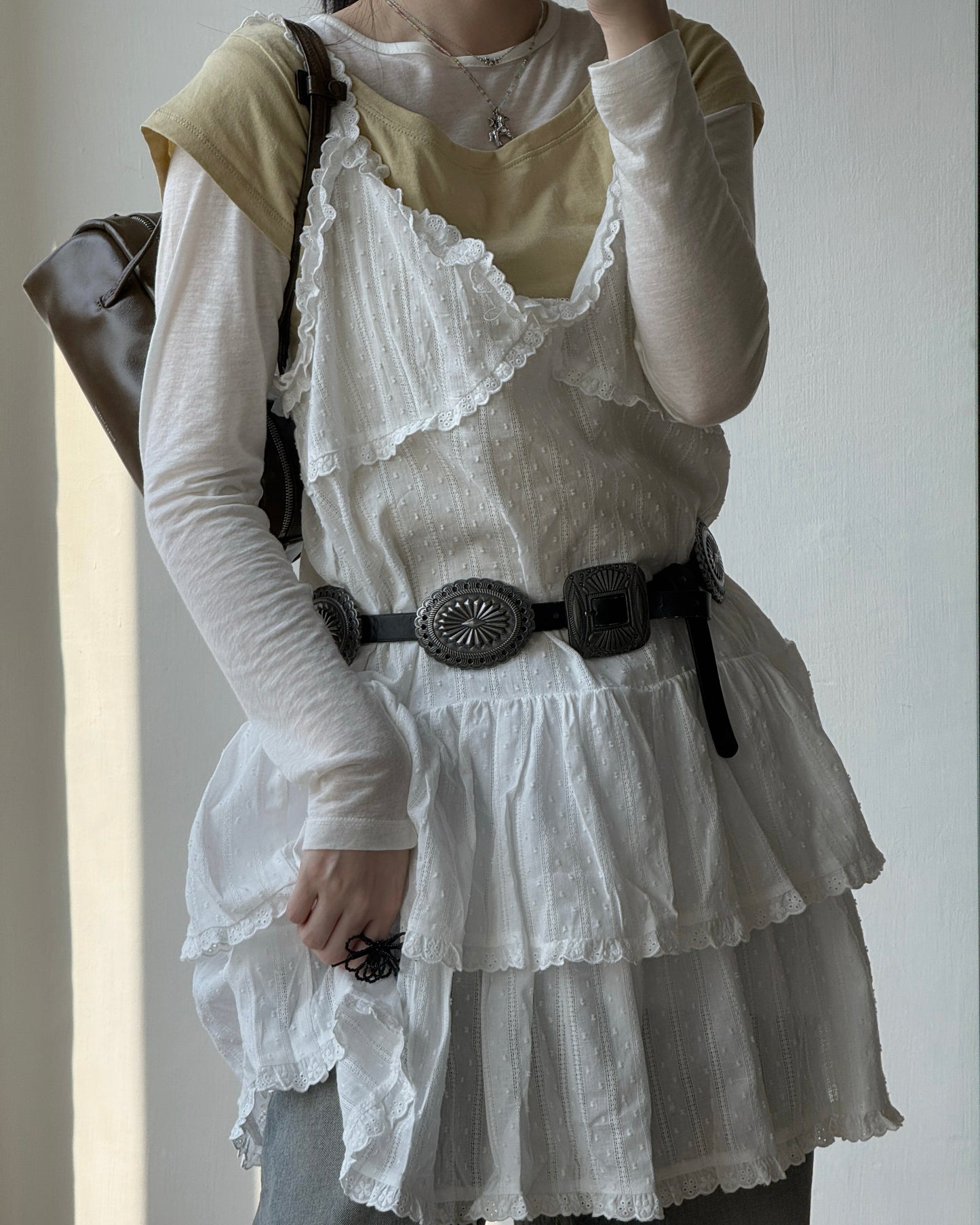 VT282 Embroidered OPS - White | Black