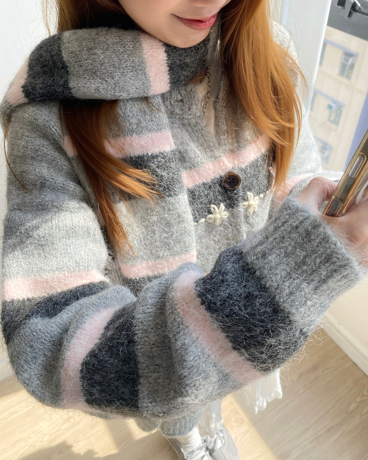 CD054 Floral Muffler Knit - Gray | Brown