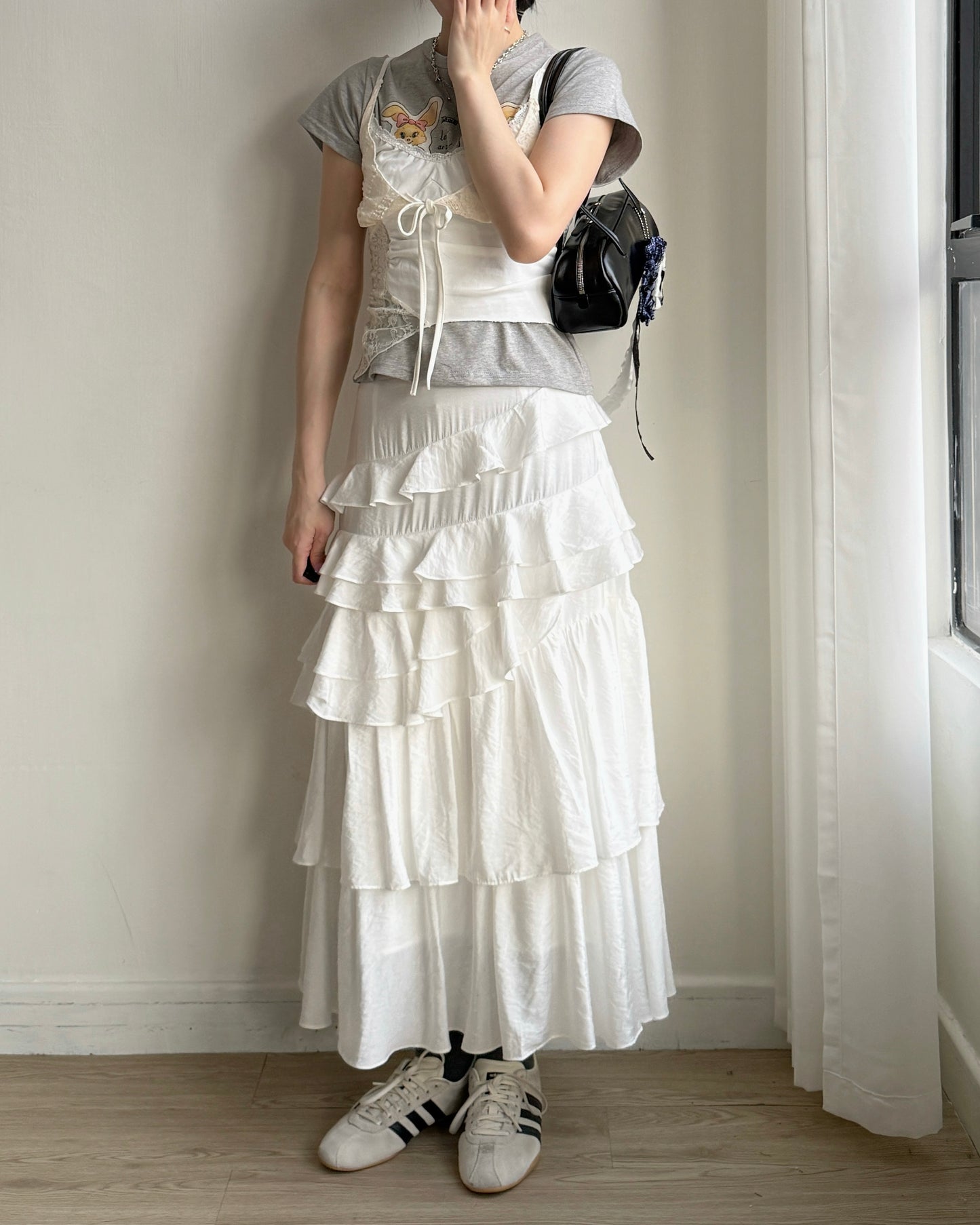 TP582 Rabbit TEE - White | Gray