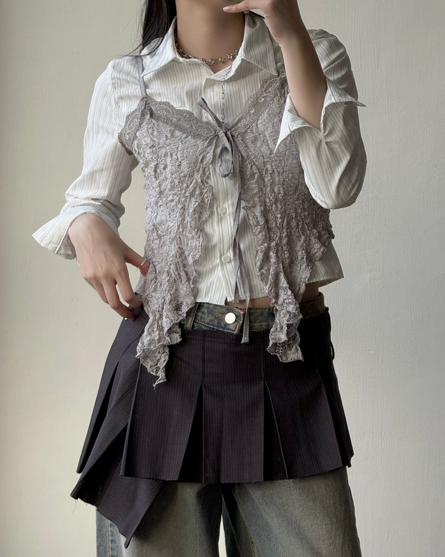 VT281 Lace Frill Vest - Ivory | Gray | Black