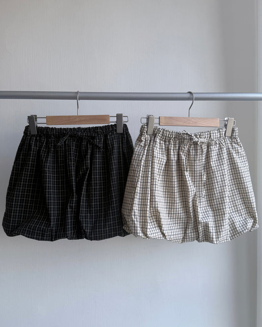 SK197 Check Balloon Skirt - Ivory | Black