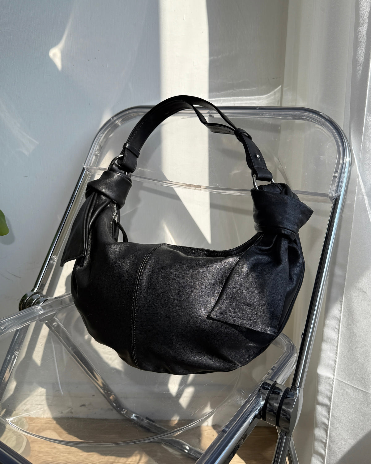 早鳥限定優惠🥨 BG034 Side-Knotted Lambskin Hobod