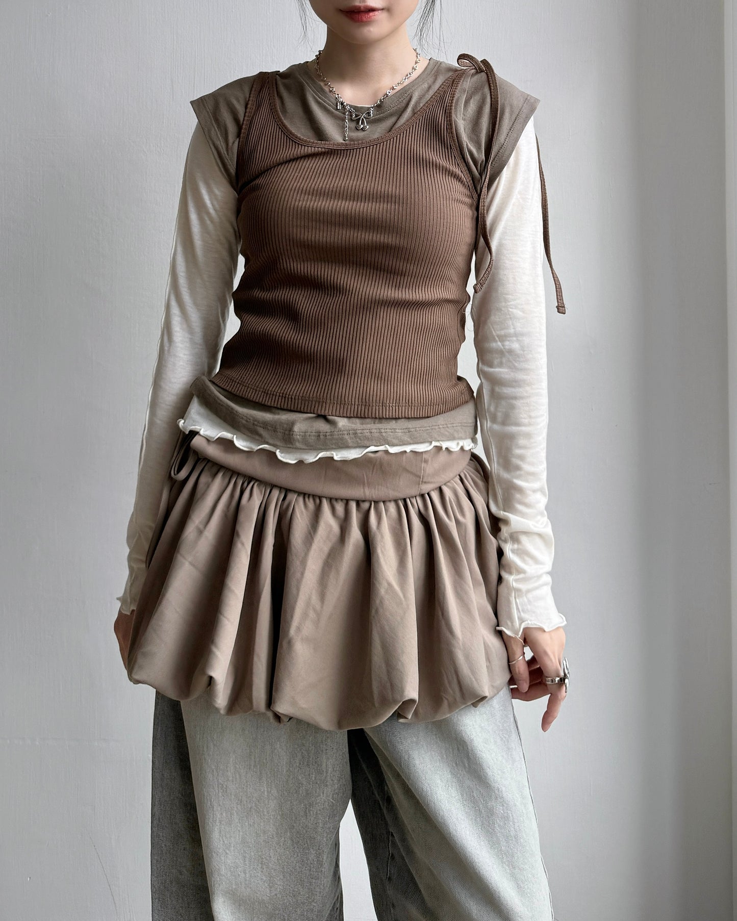 VT263 Balloon Bustier - Beige | Black