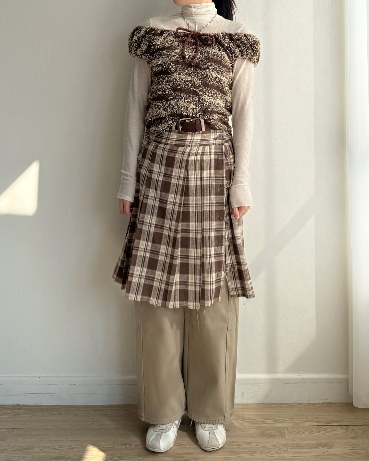 JN062 內有毛毛直筒牛仔褲 - Beige | Blue